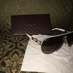 Gucci Gucci links Shades